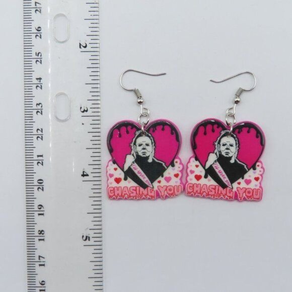 Michael Myers I'll Never Stop Chasing You Bleeding Heart Halloween Earrings NEW - Picture 2 of 8